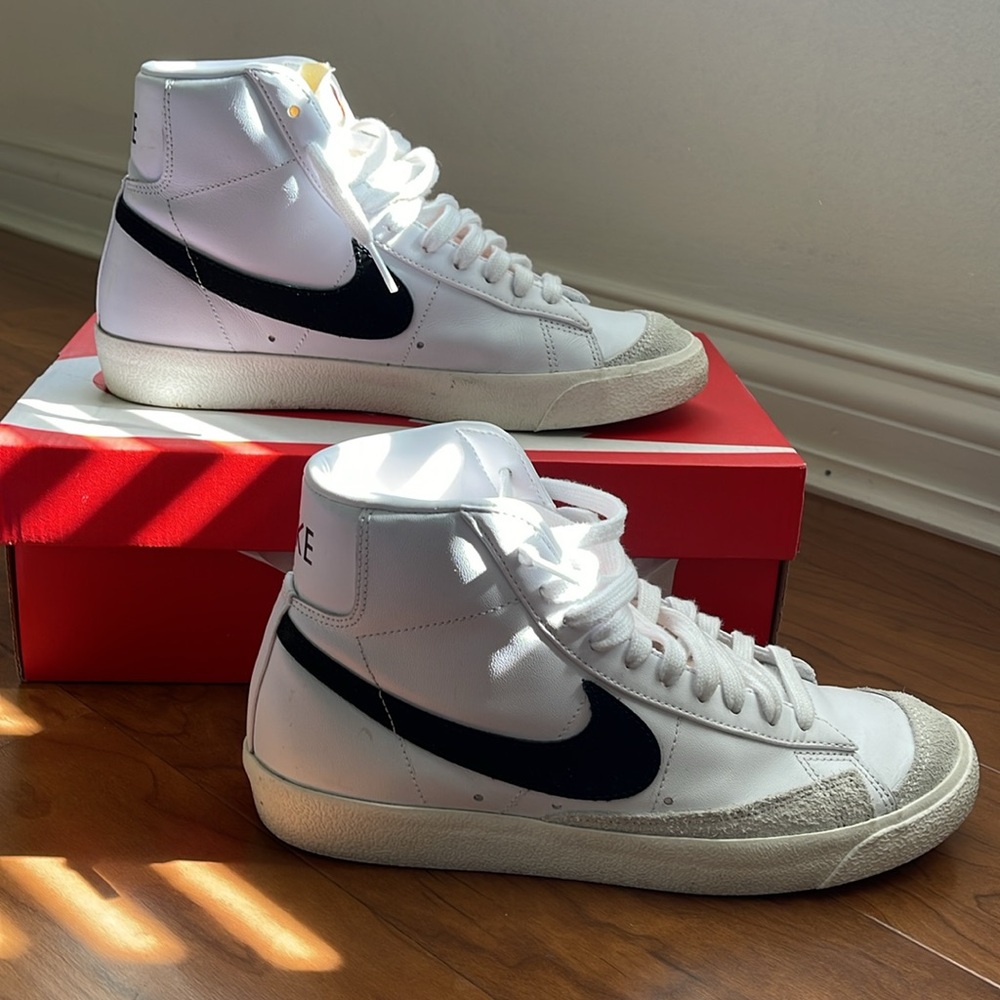 Nike Dunk Low Retro Men’s Sneakers, White, Size 8